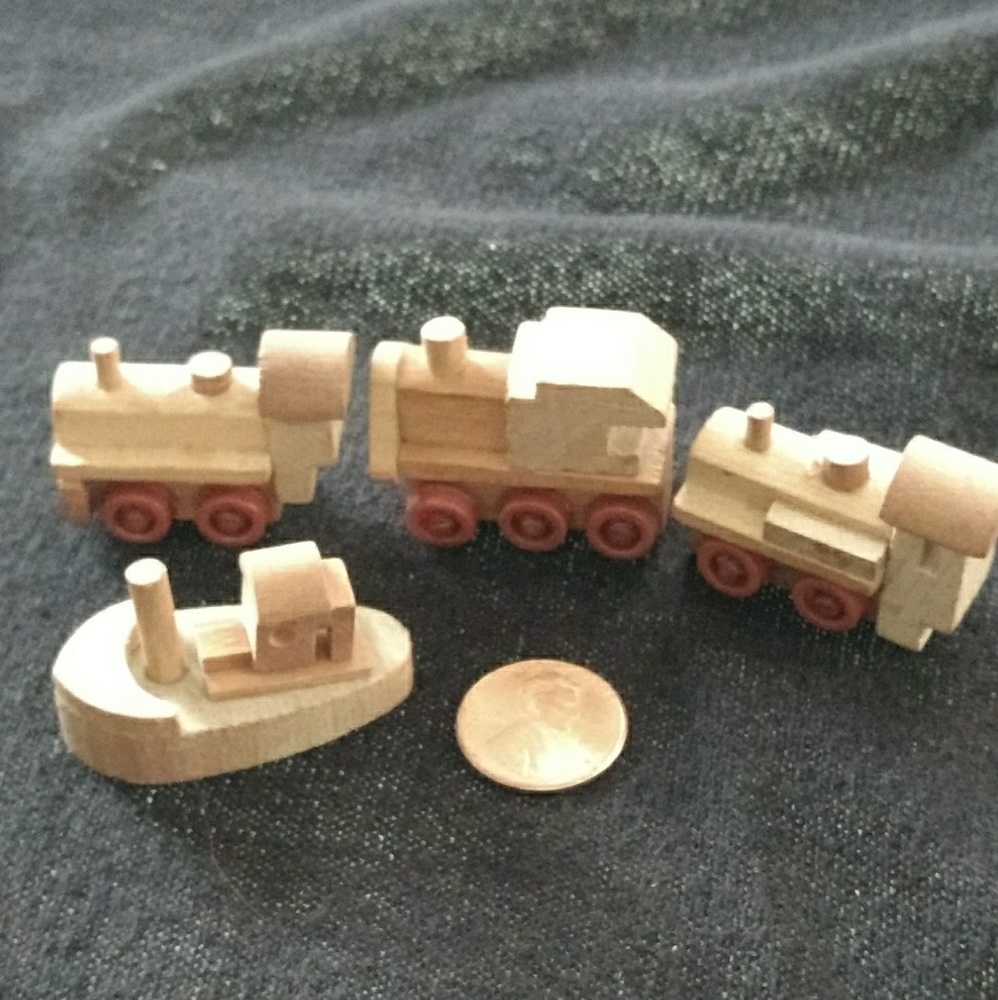 Kinder Ferrero Surprise wooden models
